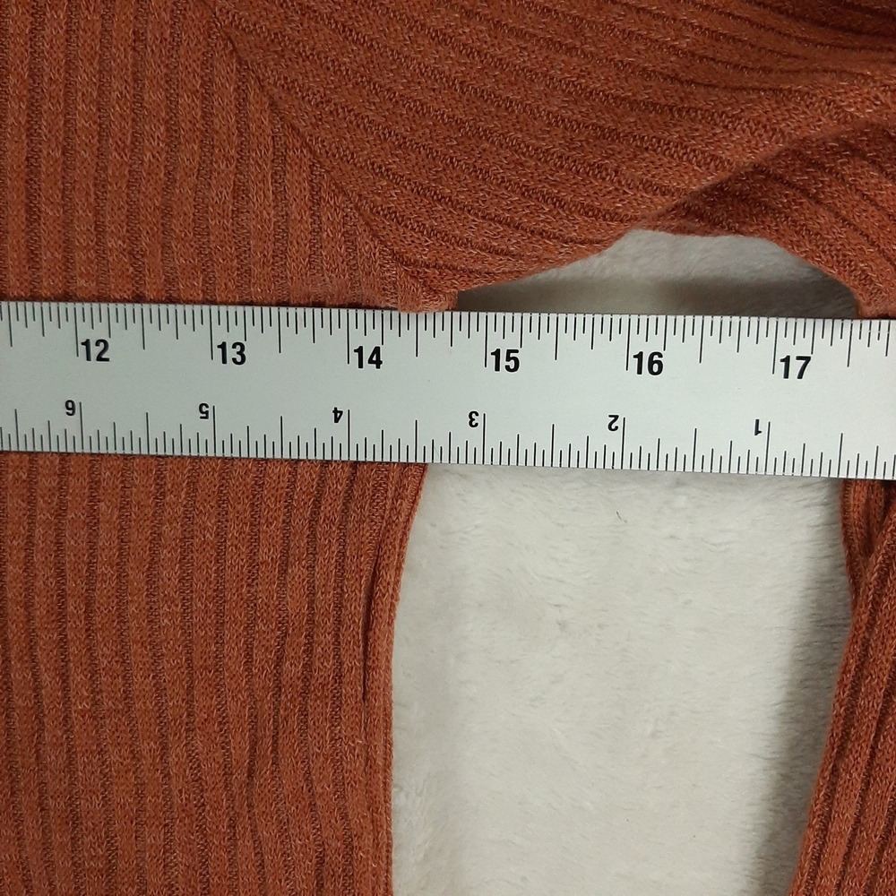 Three Pink Hearts Trixxi Rust Ribbed Ruffle Hem Cropped Cardigan Large NWT - Picture 7 of 8
